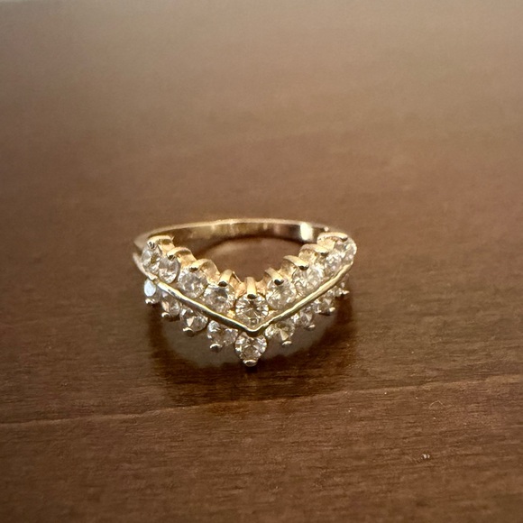 10kt solid gold cluster chevron v shape wedding band ring 6.5 - Picture 2 of 8